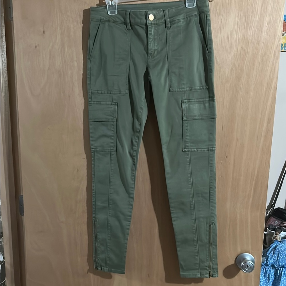White House Black Market Green Cargo Pants
